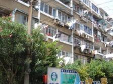 此房电梯两房,小区安静位置,地铁口