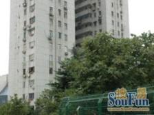 双轨地铁口 1梯4户 南北通 业主很诚意 看中价格好谈