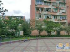 房东急售! 近地铁 边套全明南北通两房 看房都方便。