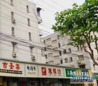 18平的天井无遮挡的采光正正方方的户型