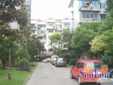 一梯两户南北户型,位置较好,采光无遮挡,满五年