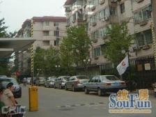 一改二户型,全明的一梯两户,小区刚刚做好美丽家园