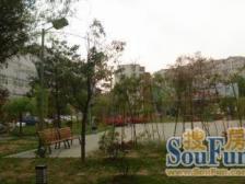 电力小区 电梯 三房两卫 户型方正