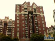 电梯房,主卧朝南,交通便利,精装修