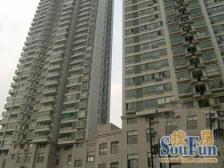 闹中取静地段06年精装修全明户型,电梯高区景观房