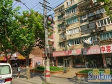 内环内大三房,不靠马路,东边户全明,中间楼层