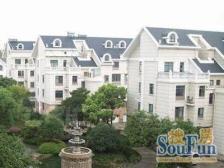 近13号线轻轨~小区绿化好~飞机户型,南北通透。