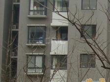 新上南北通精装两房,位置楼层好,临轨交,房东诚售可谈