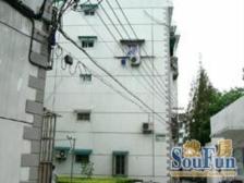 96年原建,一梯两户,尖顶,双南两房一厅,东边套全明