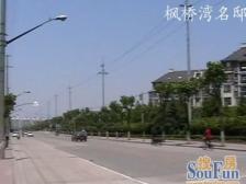 顶层复式,双轨地铁300米,南北通, 价可谈,看房方便