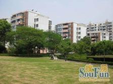 新上宝安新苑五期,2004年的房龄,中楼层,中心位置,满5年税少,太屋专属