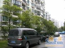 大降价大降一楼双花园,03年南北客厅双阳台