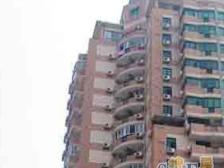 主卧朝南,小区中心位置,居家装修,采光充足