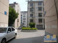 碧波二村新上出售房源,采光好,纯毛坯。