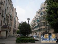 复式好房出售, 现浇房, 有大晒台,独立汽车库。