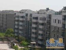 此房在7号线沿线,500米的距离,公园景观房