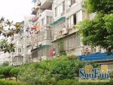 此房户型通透位置好视野无遮挡,南北两房业主诚意出售