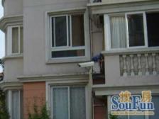 顶楼复式,适合一家人居住,看房提前预约