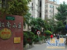精装修30万,带院子,税费少,房东诚售,看房方便