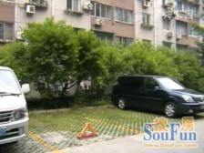 此房位置安静,房型正气采光好出行便利户型方正