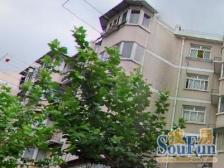 商品房,一梯三户,大主卧朝南,厨卫朝北,全明户型