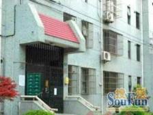 南北两房 户型方正 2年内的精装修 改善换房 近期必卖