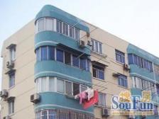 此房低楼层带花园,小区中间位置,采光无遮挡