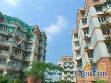 新上房源 地铁口 电梯三房 精装修 可拎包入住 满五年