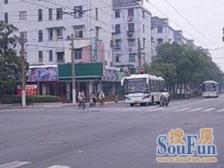 顶楼带阁楼精装修 南北边套 出行方便诚意出售 地铁边