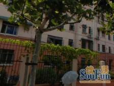 卫生间全明,小区中心位置,主卧朝南,小区景观位置