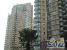 新出好房+电梯中间楼层,双卫+两房南一房北+出门(地)铁