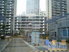 品质小区临河带80平的露台 复试版式南北通