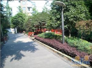 鸿禧花园4室1厅西南