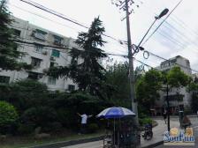 满五南北通一室半,采光充足,精装修双轨交厨卫对外