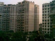 四房双卫外阳台 顶跃带屋顶花园