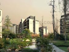 加州新牌坊 东界龙湖四房180万