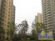 近3号线,不靠高架,装修花了40W拎包入住,价格可谈