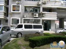 新上包包房+苏州河畔+外滩景观+三商圈交汇+地铁0.4KM