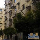 一楼南北两房,赠送天井(已搭),无违章前后都有门,诚意出售.