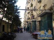 有钥匙随时看+小区中间不靠马路+近地铁站新华医院