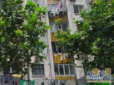 小陆家嘴地段出门繁华,3楼朝南,中间位置满五且一