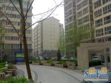 东外滩内环内,双轨交,中间楼层朝南1房