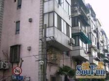 主卧朝南,南北通透,交通便利,环境优美,居家装修,采光充足