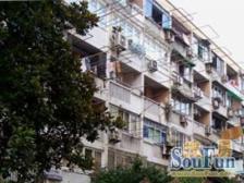 电梯房,交通便利,近商圈,精装修