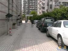 淮海路02年品质小区南北通三房,满五一套,停车方便