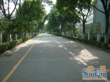 满五年家庭一套,税费少,边套位置安静,花园大