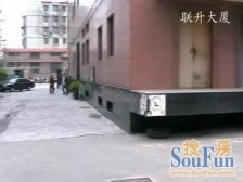 楼层好,视野开阔,可看一线江景。