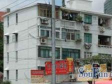 一T两户,,精装修,通勤方便