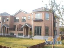 龙珠花苑英国会 4室2厅3卫 南