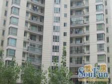 一梯两户带双阳台,得房率高,楼层好前后无遮挡。